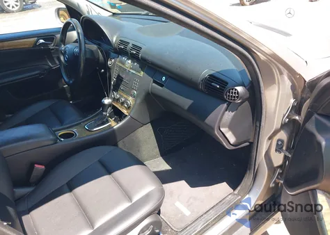 2007 Mercedes-Benz C 230 Sport from USA, damaged, VIN WDBRF52H67A925004